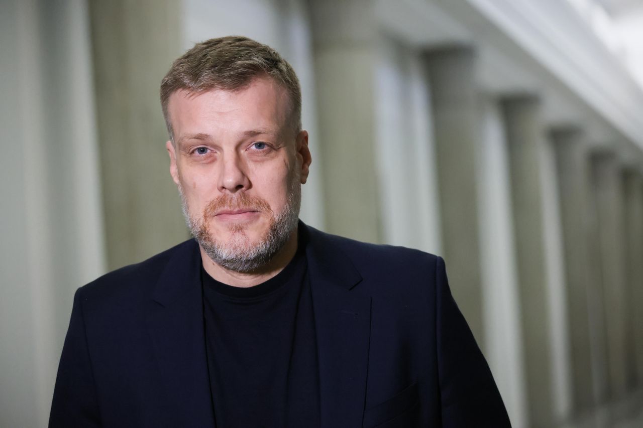 Zandberg krytykuje Sienkiewicza. "Wybrał inną drogę"