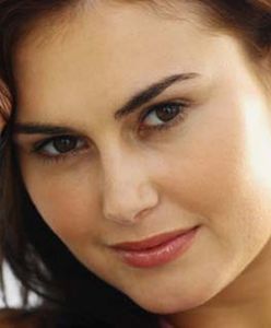 Jak działa kobieca perswazja przez flirt?