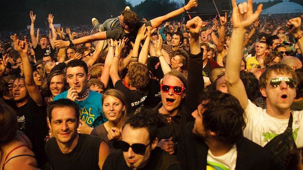 Bluzy Facebooka to ściema! Ponad 100 tys. Polaków dało się nabrać 1