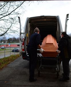 Zleciła kremację, okazało się, że brat żyje