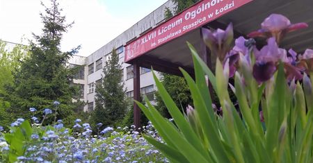 Zaskakujący pomysł dyrektora liceum. Zrobił to z myślą o uczennicach