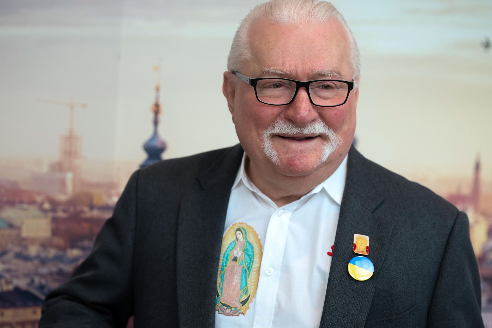Wałęsa o Nawrockim i Mentzenie. "Naród wyjdzie na ulice"