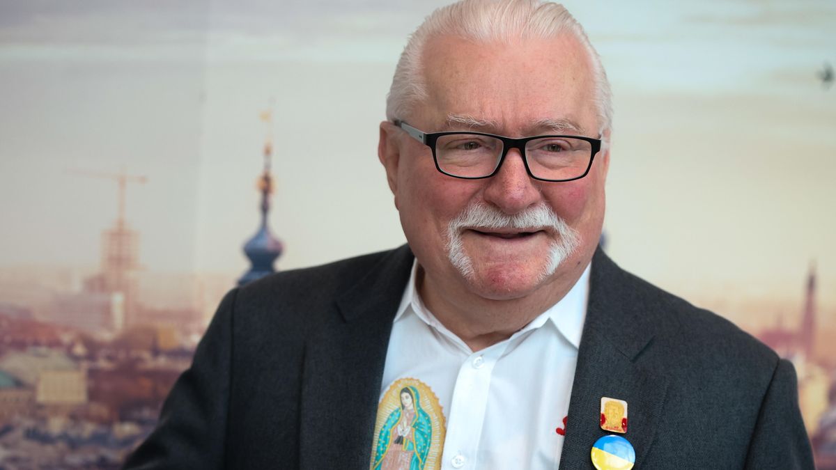 Lech Wa��sa
�ukasz G�gulski
ICE Krak�w, informacja, informacje, informacyjne, kongres, media, polityk, World News Media Congress, doskonalenie, dziennikarskich, dziennikarstwo, innowacje medialne, mi�dzy mediami, mi�dzynarodowa, niezale�ne media, rozw�j medi�w, WNMC, wsp�czesne, wsp�praca