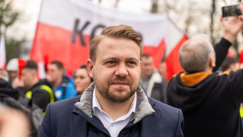 WARSAW, POLAND - 2024/02/27: Jacek Ozdoba is seen during the demonstration outside parliament. Farmers rallied in the heart of Warsaw to voice their discontent with the agricultural policies of the European Union. Polish farmers strongly oppose the European Commission's recent move to prolong duty-free trade with Ukraine until 2025. Additionally, they are opposed to the adoption of the EU's Green Deal, and the influx of inexpensive agricultural goods from Ukraine, and are calling for assistance in bolstering animal husbandry. During the protest, farmers set off flares, ignited bonfires in the streets of Warsaw, and clashed with law enforcement officers. (Photo by Marek Antoni Iwanczuk/SOPA Images/LightRocket via Getty Images)