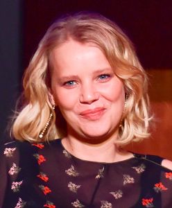 Joanna Kulig w Warszawie. Zrobiła sobie zdjęcie pod billboardem serialu "The Eddy"