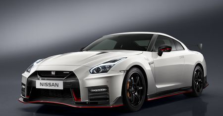 Nissan GT-R Nismo (2017) - kolejny facelifting