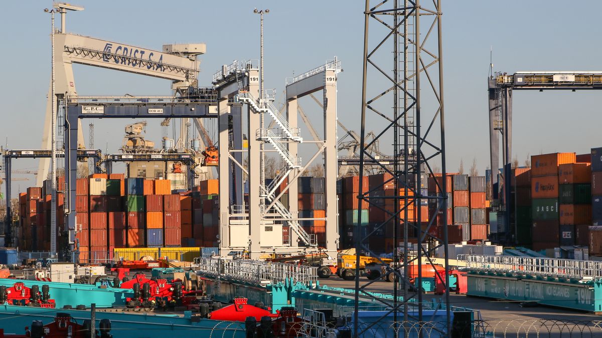 Daily Life in Gdynia
BCT - Baltic Container Terminal in Gdynia port is seen in Gdynia, Poland on 18 April 2019 
 (Photo by Michal Fludra/NurPhoto via Getty Images)
NurPhoto
Gdynia - Poland, human INterest, Daily Life, April 18, 2019, 18th April 2019
