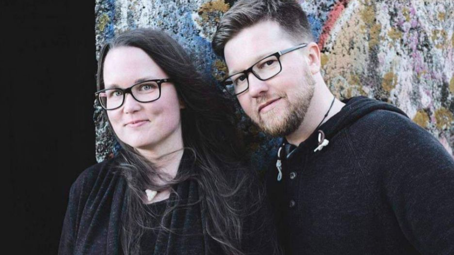 Berenika Lenard i Piotr Mikołajczak to autorzy reportażu "Szepty kamieni" i "Zostanie tylko wiatr"