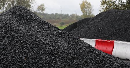 Kary zamiast dopłat do węgla. Niemiła niespodzianka dla wielu Polaków