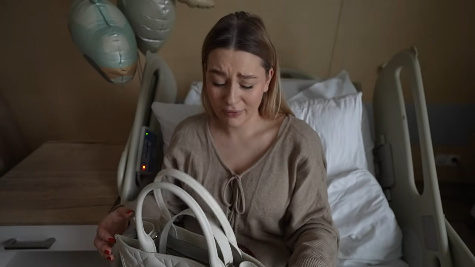 Andziaks dostała od Luki ZA PORÓD dwie torebki 