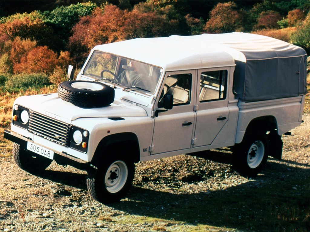Land Rover Defender 130 Double Cab High Capacity Pickup UK-spec (2007)