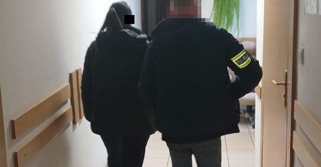 Sprzątała dom, a przy okazji gotówkę na łączną kwotę 26 000 zł. Domownicy zgłosili sprawę na policję