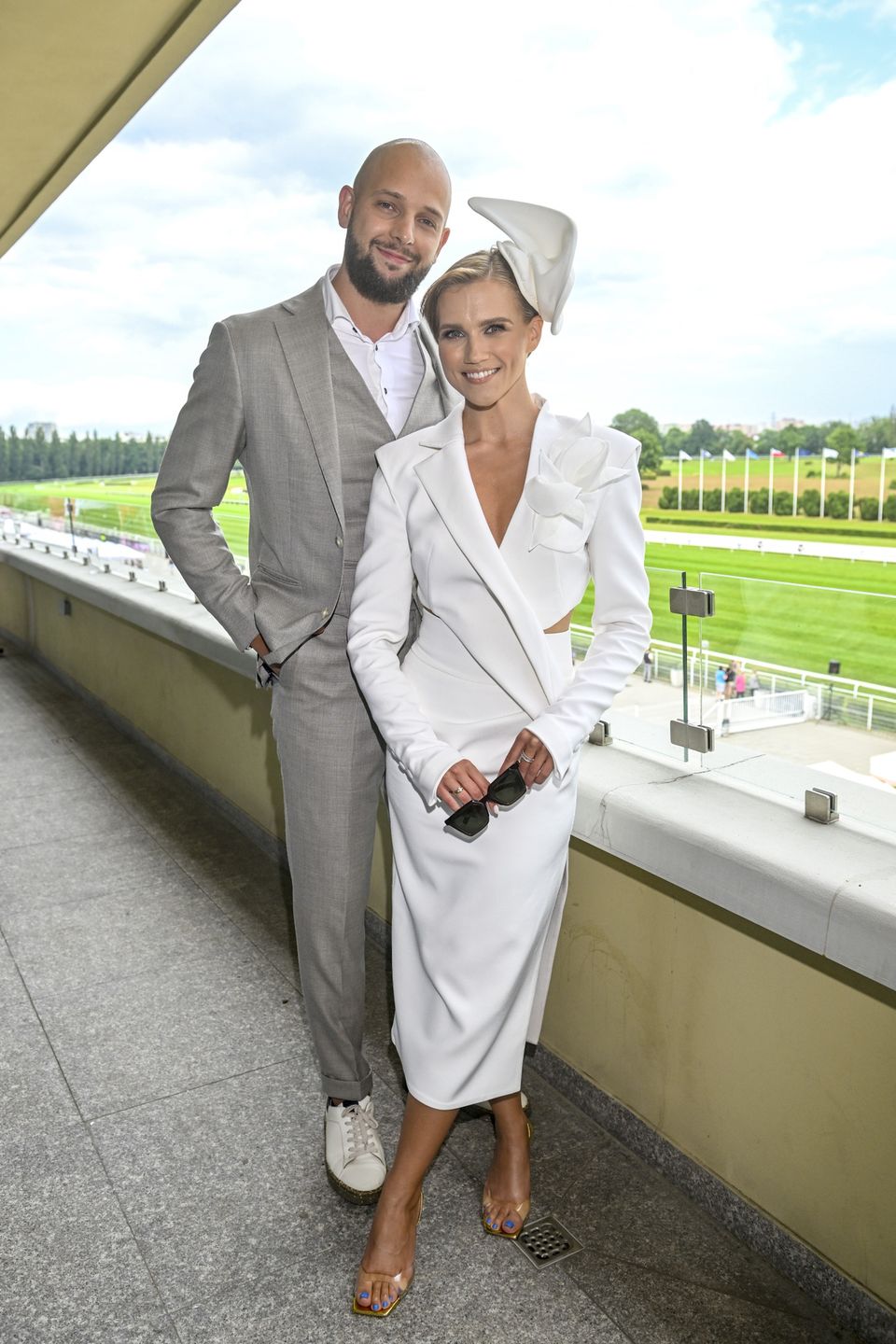 scena z: Agnieszka Kaczorowska-Pela, Maciej Pela, SK:, , fot. Kurnikowski/AKPAGala Derby 2023, lipiec 2023, sesja, Agnieszka Kaczorowska-Pela, Maciej Pela