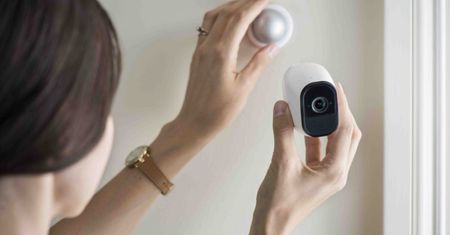Netgear Arlo Pro: bezprzewodowa i odporna na pogodę kamera Wi-Fi