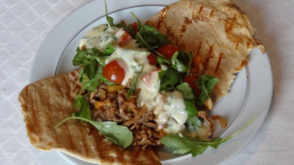 Shoarma z pieczarkami i serem