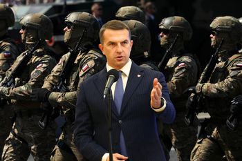 Co z obowiązkową służbą wojskową? Rzecznik rządu zabrał głos
