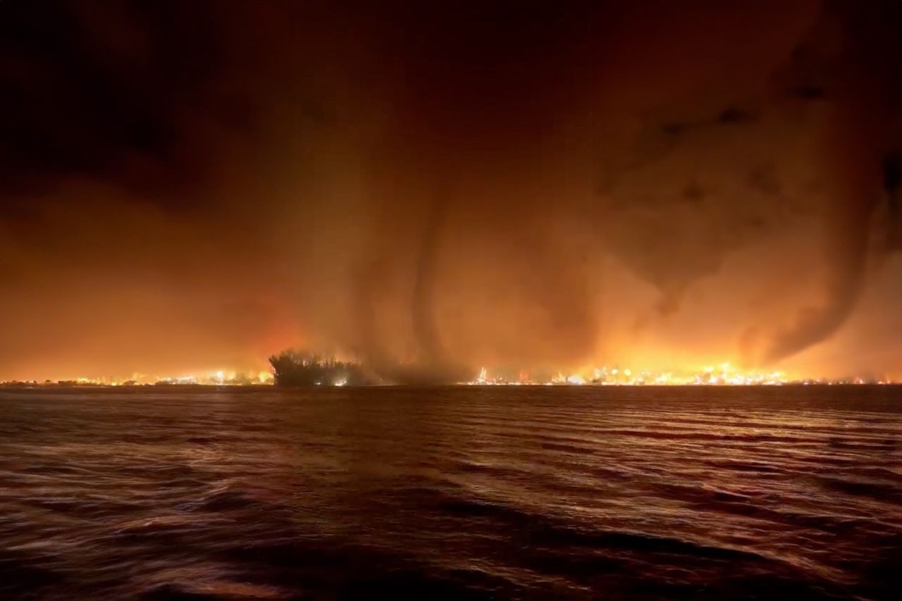 Ogniste tornado przeszło nad jeziorem. Wyglądało to jak scena z filmu katastroficznego