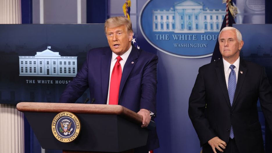 Mike Pence nie weźmie udziału w pożegnaniu Donalda Trumpa