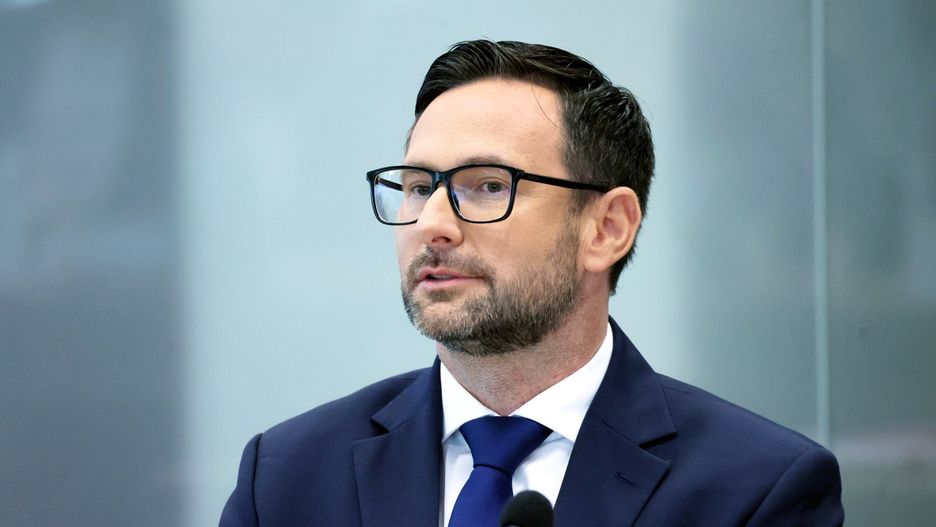 Posiedzenie komisji ?ledczej ds. afery wizowej
Fot. Wojciech Olkusnik/East News, Warszawa, 09.08.2024. Sejm. Posiedzenie komisji sledczej ds. afery wizowej. Przesluchanie bylego prezesa Orlenu Daniela Obajtka (n/z).
Wojciech Olkusnik