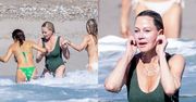 66-letnia Melanie Griffith relaksuje się na plaży w Meksyku, stawiając opór falom (ZDJĘCIA)