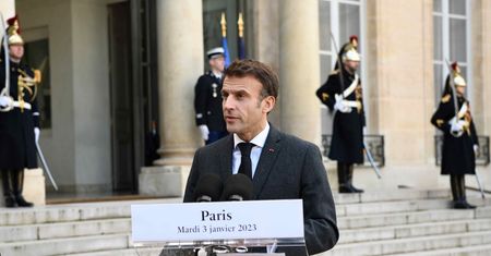Francuzi będą pracować dłużej? Emmanuel Macron dąży do podniesienia wieku emerytalnego