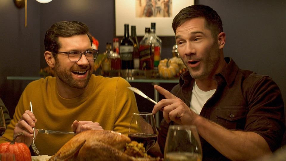 Billy Eichner i Luke Macfarlane to odtwórcy głównych ról w "Bros"