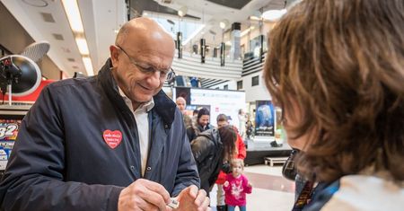 Prezydent Lublina gra z WOŚP. Wyjątkowa aukcja i zaproszenie do ratusza