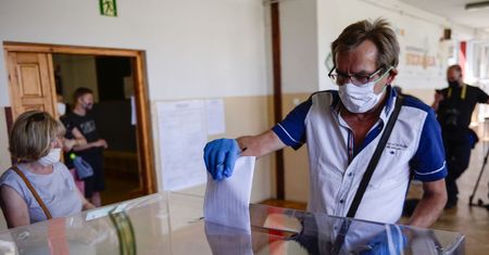 Zaświadczenie o prawie do głosowania w II turze wyborów 2020. Najważniejsze pytania