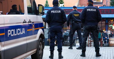 Skandal w Chorwacji. Policjanci mieli uprawiać seks w radiowozie
