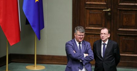 Zamieszanie ws. polityków PiS. "Policja próbowała zatrzymać Wąsika"