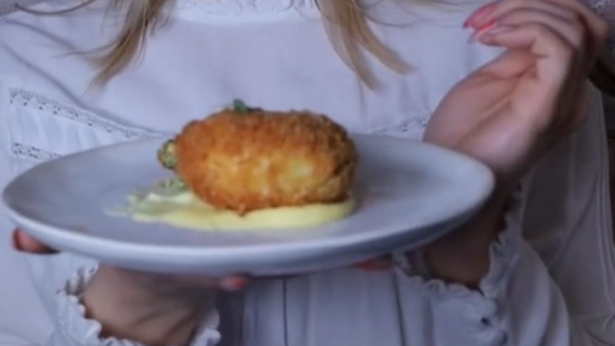 Przepis na nietypowe jajko wielkanocne. Twoi goście będą rozpływać się w zachwytach