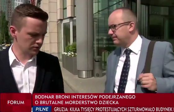 TVP Info i „Wiadomości” krytykowane za informacje o szkolnych rozbojach syna Adama Bodnara. „Materiał zawiera tylko fakty”