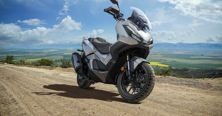 Nowy "terenowy" skuter Honda ADV350 w polskich salonach jeszcze w lutym