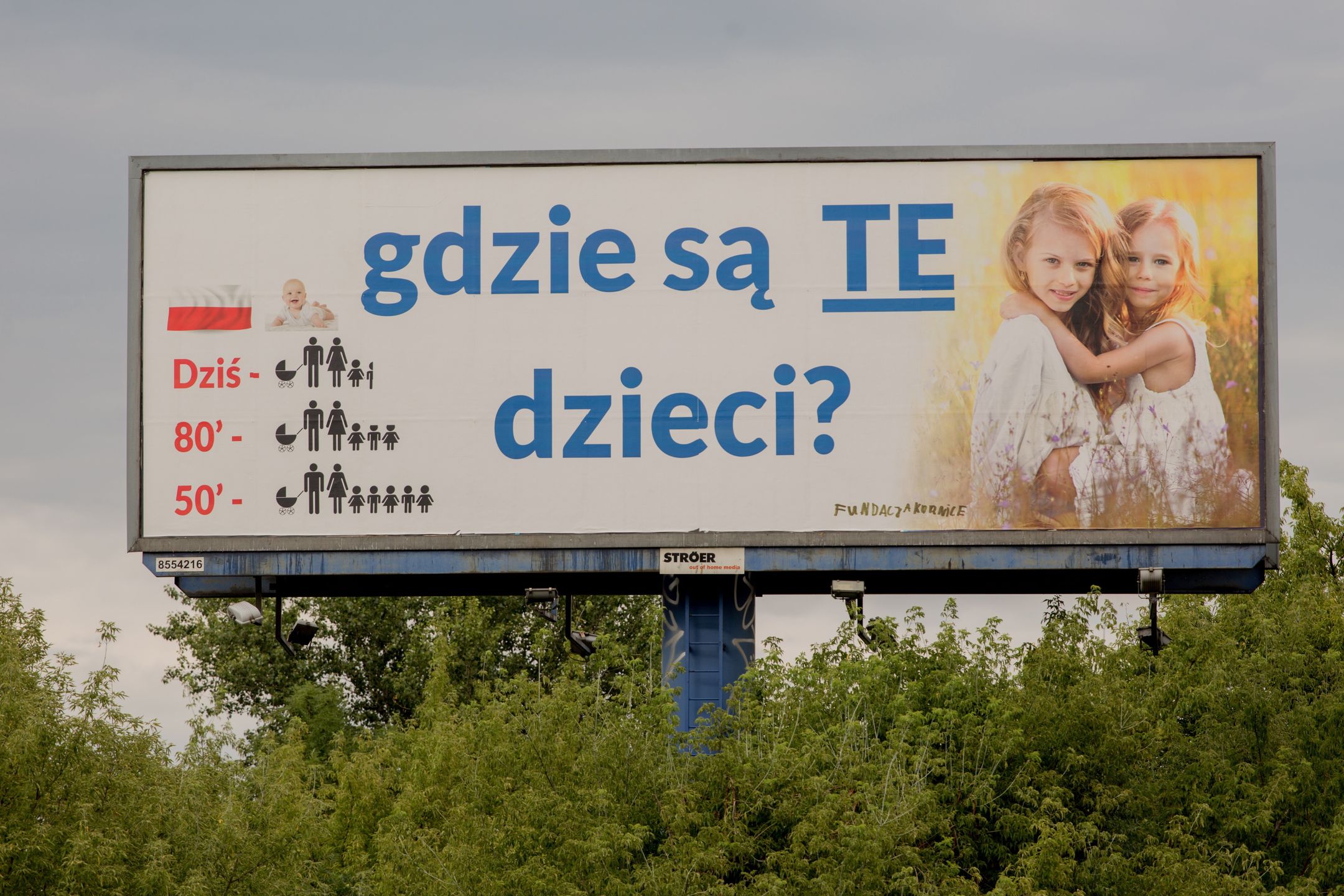 Billboard '' Gdzie są te dzieci" w Warszawie, 06.07.2022 