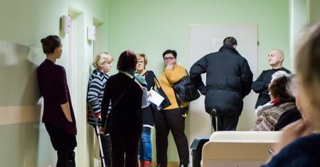 Wymuszanie L4? "Częściej Polacy nie chcą zwolnienia, które lekarz zaleca"