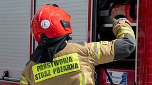 Czarny dym nad Warszawą. Płonie sklep rowerowy