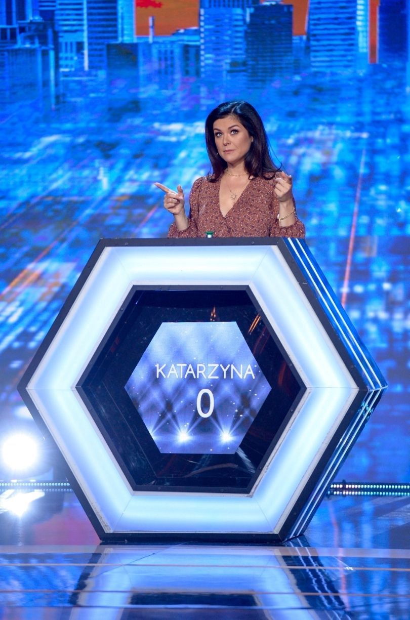 Internauci miażdżą Katarzynę Cichopek zachwycającą się "Warszawskim Hongkongiem"