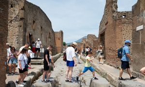 Wziął kamienie z Pompejów. Może pójść do więzienia