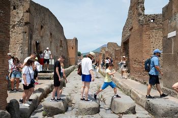 Wziął kamienie z Pompejów. Może pójść do więzienia