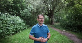Kielce: Nieznany raj dla ptaków i roślin tuż przy centrum. Park na Czarnowie może być wielką atrakcją