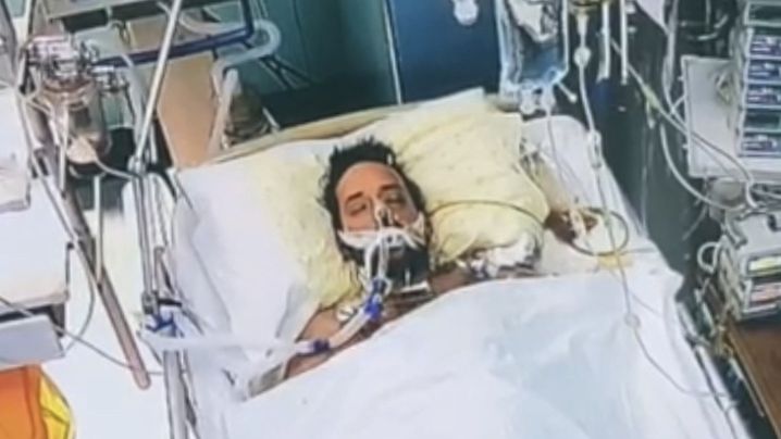 Polak utknął w Chinach i walczył o życie