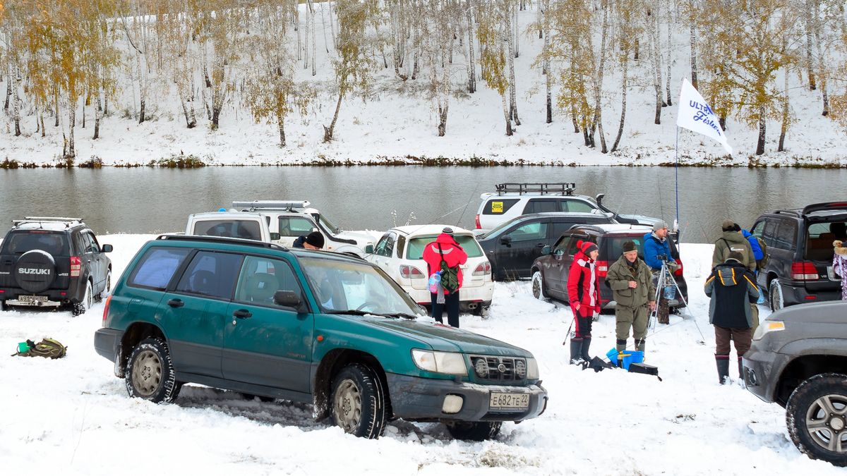 Auto wędkarza musi czasami radzić sobie z trudnymi warunkami, ale wcale nie to jest najważniejsze
