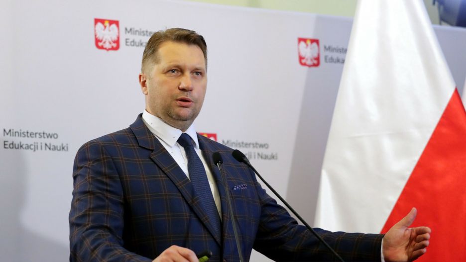 Minister Czarnek przedstawia edukacyjne programy rz?doweFot. Beata Zawadzka/East News, 28.10.2021. Warszawa. Ministerstwo Edukacji i Nauki. Konferencja prasowa z udzialem Ministra Edukacji i Nauki Przemyslawa Czarnka oraz sekretarza stanu w MEiN Dariusza Piontkowskiego na temat edukacyjnych programow rzadowych.
N/z: minister edukacji Przemyslaw CzarnekBeata Zawadzka