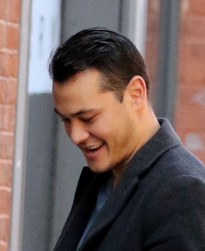 Katie Holmes spaceruje z nowym ukochanym