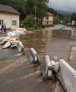 Coraz groźniej w Czechach. Służby w pełnej gotowości czekają na sygnał