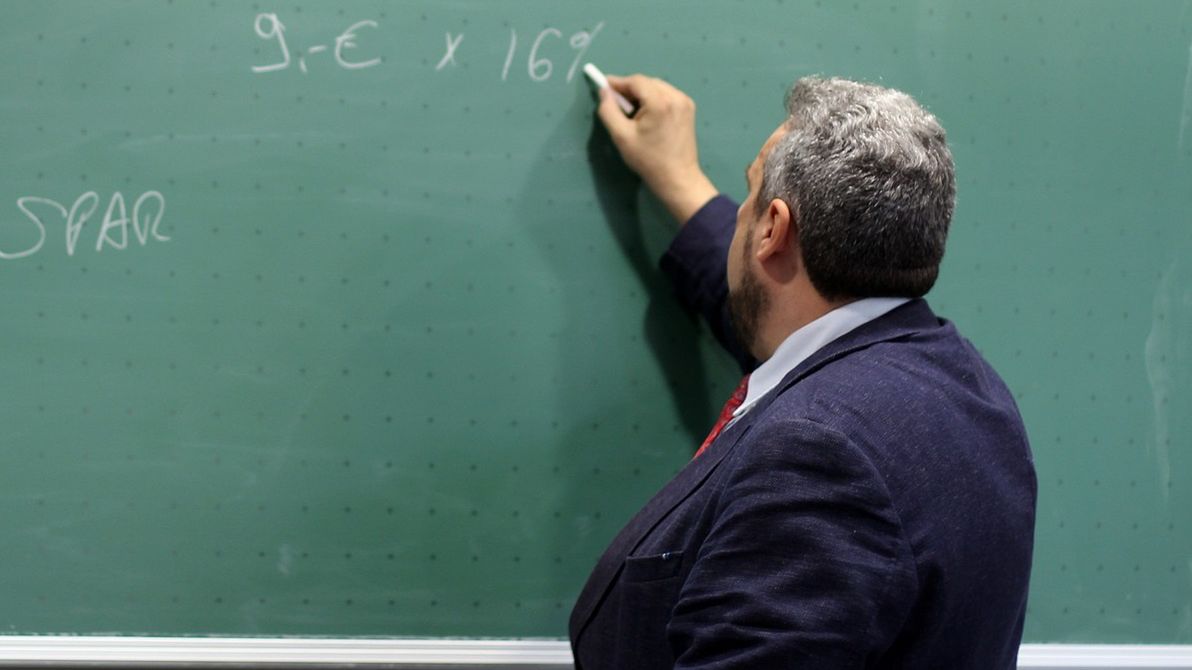 Szkolne statuty to relikt nadający się do szybkiej zmiany