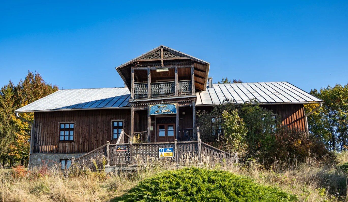 W osadzie zebrano 20 zabytkowych, drwnianych obiektów 