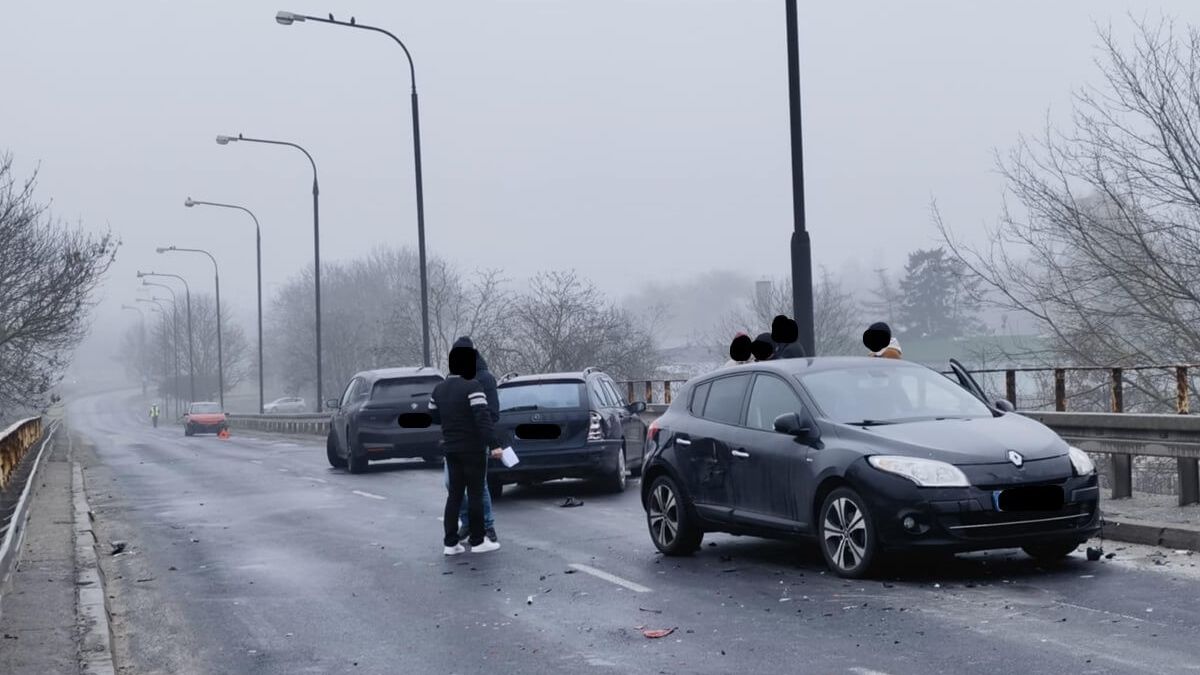 Karambol na wiadukcie ul. Mełgiewskiej w Lublinie