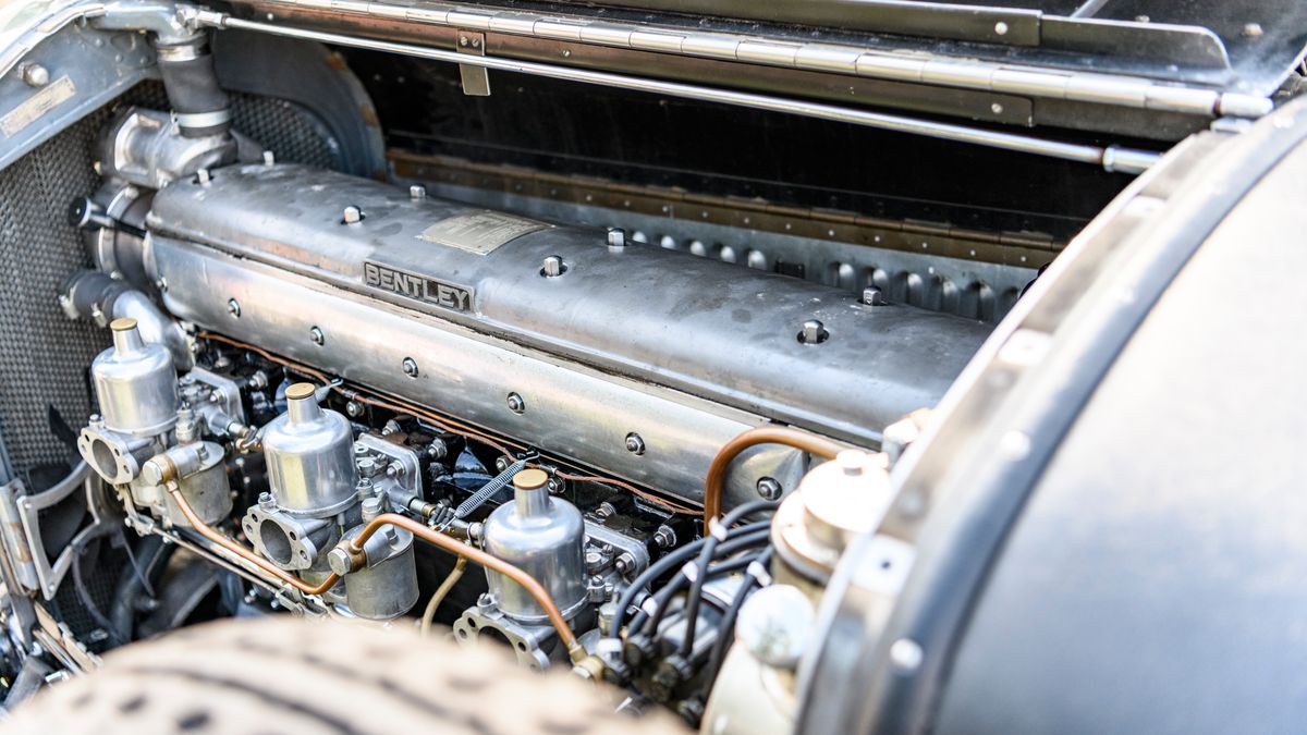 Gaźnikowe silniki dzisiaj już na dobre zniknęły z ofert wszystkich producentów