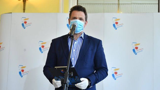 Prezydent Warszawy Rafał Trzaskowski wstrzymał procedowanie projektu.